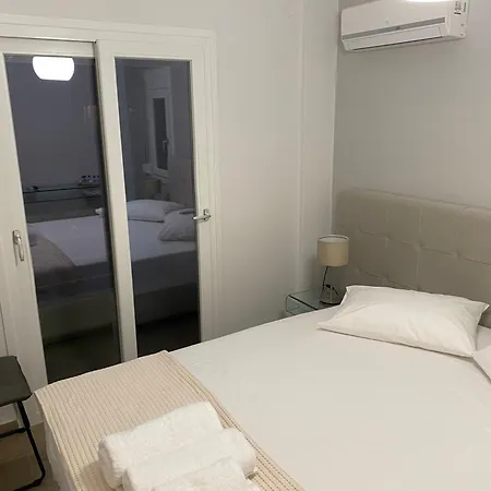 Korelis * Αγία Άννα