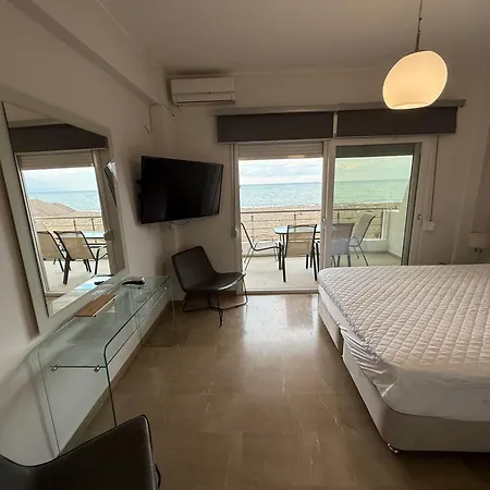 Korelis Apartment *
