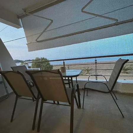 Korelis Apartment *